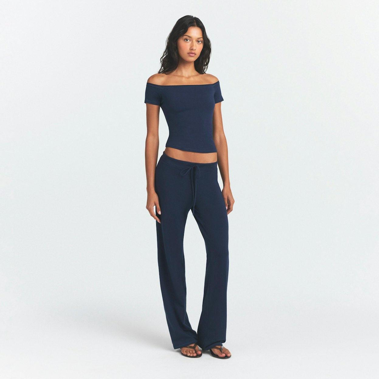Skims straight leg pant cherry navy