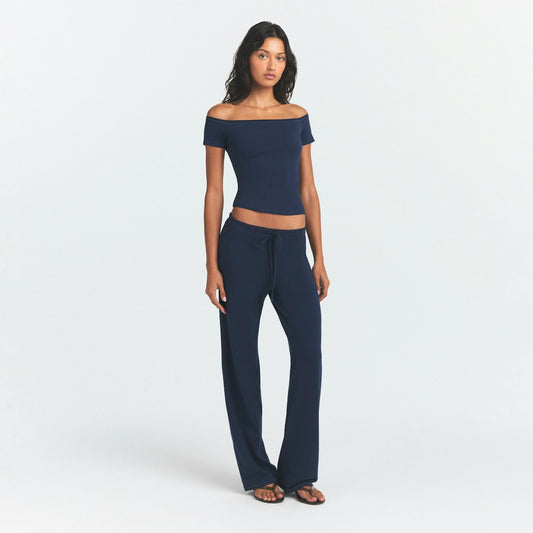 Skims straight leg pant cherry navy