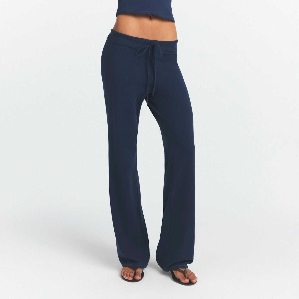 Skims straight leg pant cherry navy
