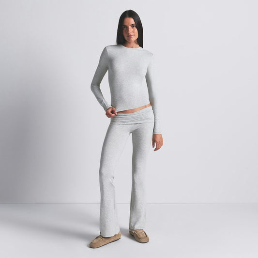 Skims long sleeve t shirt light heater gray