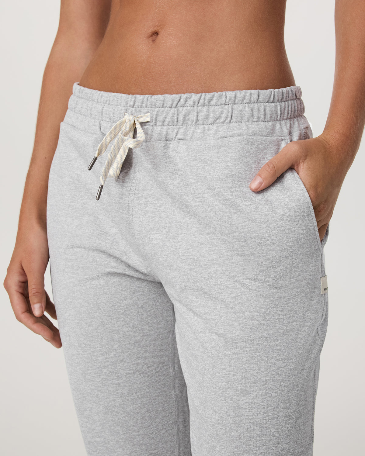 Vuori performance jogger pale gray